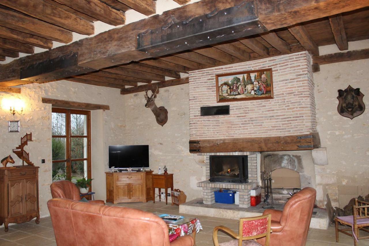 Domaine De La Touche Mosnay Bed and Breakfast Buitenkant foto